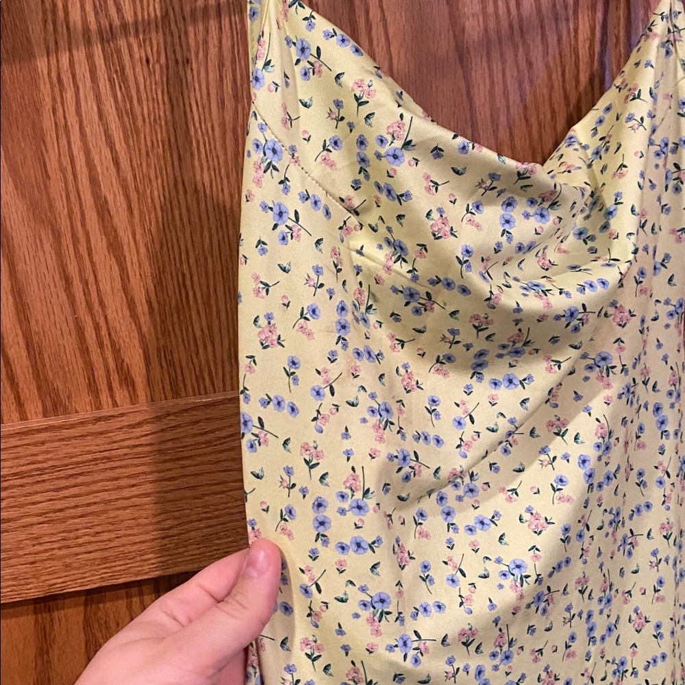 Floral Yellow Maxi Dress Size Large - Picture 5 of 8